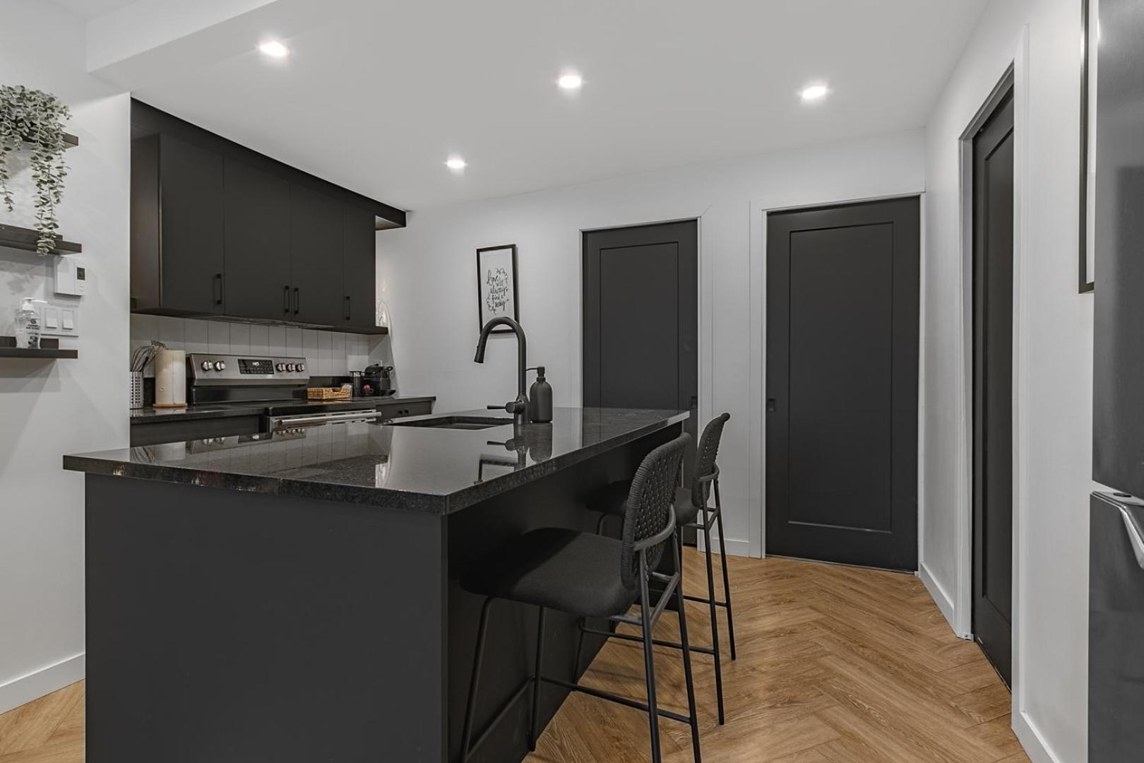 Les Appartements Du 300 Québec Zewnętrze zdjęcie